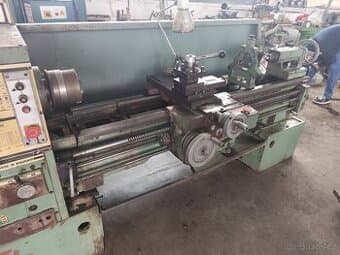 Soustruh SNB 400/1500