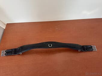Kožený podbřišník Kentaur, délka 120cm, poškozený