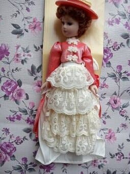 Porcelánové panenky ze sběratelské edice
