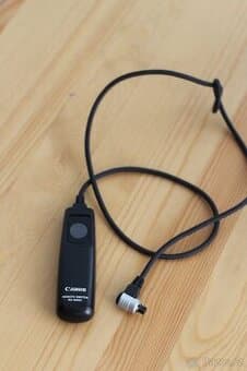 Originální dálková spoušť Canon RS-80N3 – skvělý stav