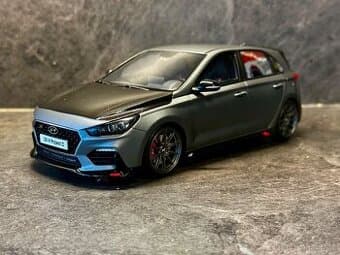Hyundai i30 N project C - matná šedá s karbonem