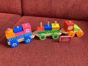 Dřevěný skládací nákladní vláček Bino