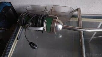 Starý vysavač Omega