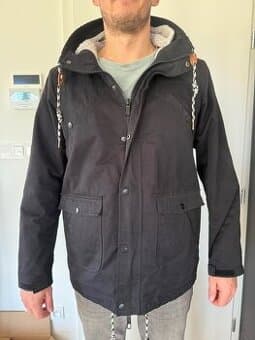 Zimní bunda s kožíškem. Švédská značka 2117