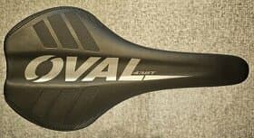 Oval Concepts gravel sedlo a sedlovka 27.2x300mm