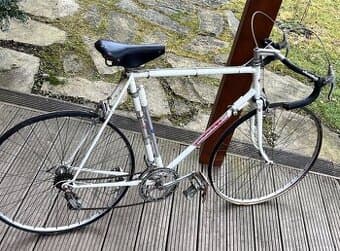 Favorit F12 Special – původní závodní silniční kolo, komplet