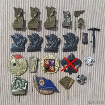 STAROŽITNÉ SOKOLSKÉ ODZNAKY + MIX