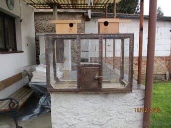 Voliéra pro  agapornisy nebo andulky