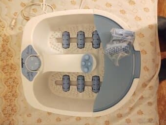 Masážní přístroj na nohy