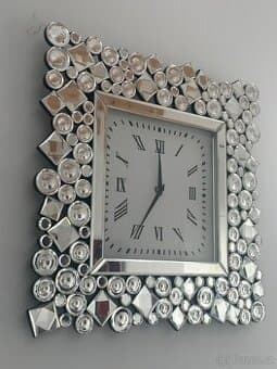 Nástěnné hodiny xxlutz