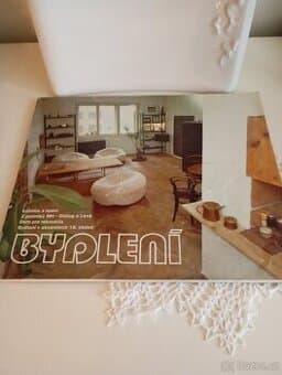 Retro katalog bydlení