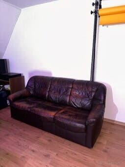 Kožený gauč za odvoz
