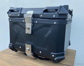 Zadní hliníkový kufr na moto 45 L