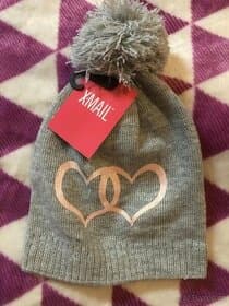 Dívčí čepice, nová s vysačkou