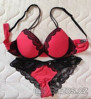 Set podprsenka a kalhotky