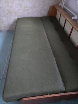 Rozkládací pohovka, lůžko, gauč, postel.