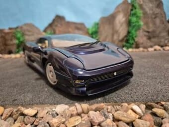 Prodám model 1:18 Jaguar XJ220