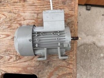 Elektromotor 0,18 kW / 1385 ot./min
