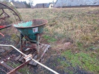 Rozmetadlo průmyslových hnojiv