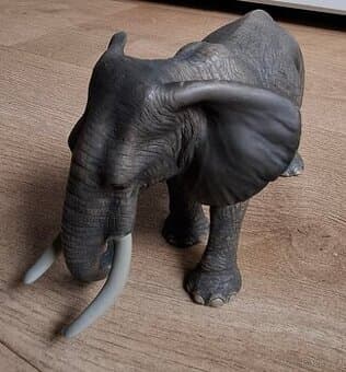 Slon figurka