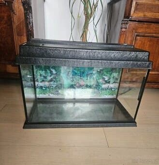 Akvárium 63x33 cm