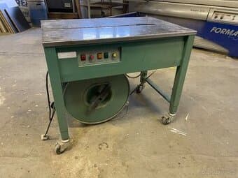 Páskovací automatický stroj SP-4E