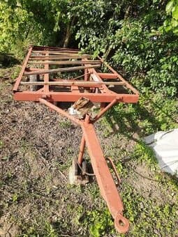 Prodám podvozek a káru za traktor