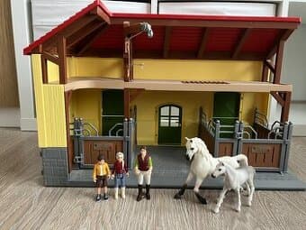 Schleich stáj pro koně (statek)