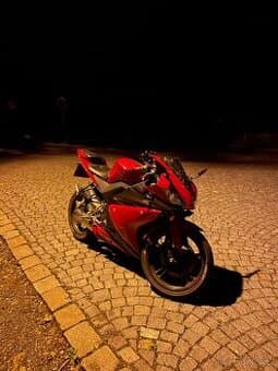 Yamaha yzf 125r