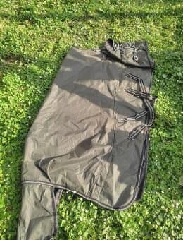 Zimní výběhová deka QHP 145cm