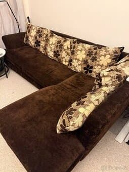 Sedací souprava rozkládací s úložným prostorem