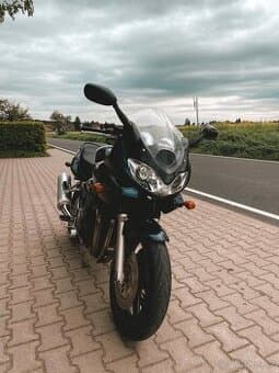 Suzuki GSF bandit 1200s