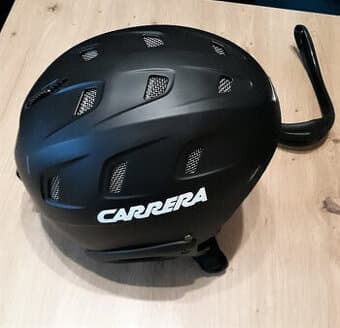 Prodám lyžařskou nastavitelnou přilbu Carrera vel. 58-62