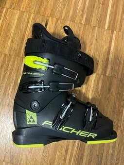 Prodám dětské lyžáky Fischer RC4 JR 60, velikost 23,5cm