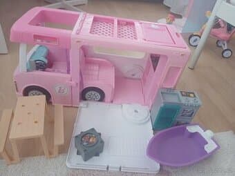 Barbie karavan