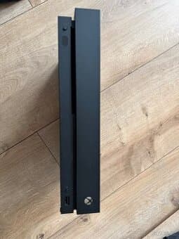 Prodám xbox one X