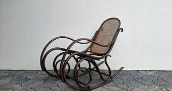 Ohýbané houpací křeslo THONET