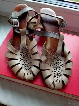 Dámské letní boty