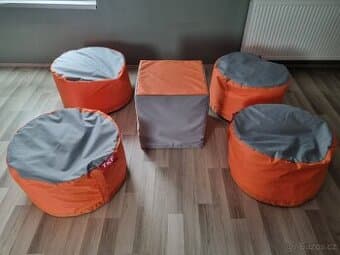 SEDACÍ VAKY + STŮL