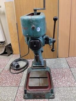 Stolní stojanová vrtačka