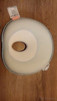 Podhlavníček babymoov