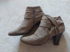 Dámské kozačky kotníkové 39