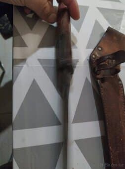 Prodám bodák z pouzdrem