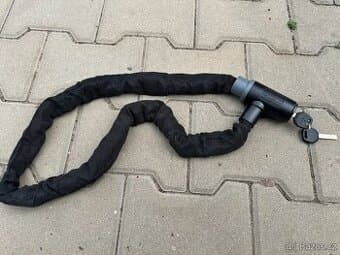 Nový Zámek/řetěz 120cm na kolo /2x klíč