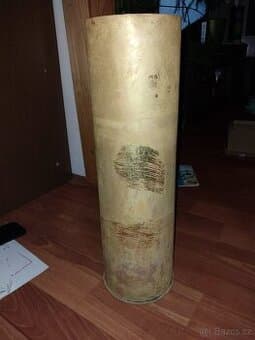 Dělostřelecká mosazná nábojnice (hilzna)