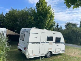 Karavan Trigano-Obytný Přívěs, obytný karavan-zachovalý stav