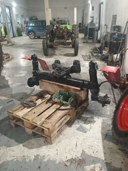 Přední náprava Zetor