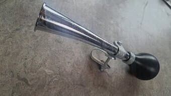 Retro houkačka klaxon