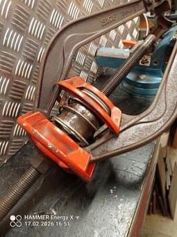 Prodám stahovák SKF