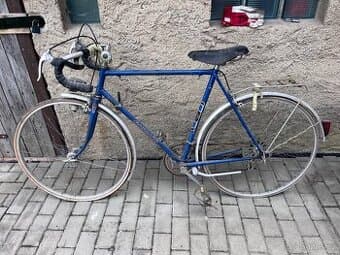 Jízdní kolo favorit